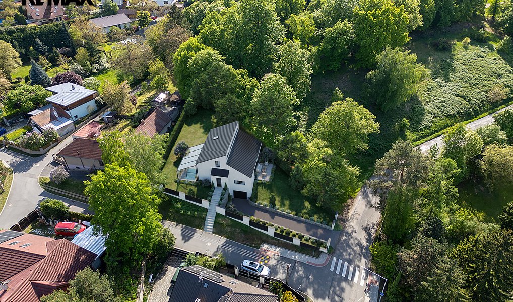 Prodej stavebního pozemku 800 m², Panenské Břežany – náhled fotky 5