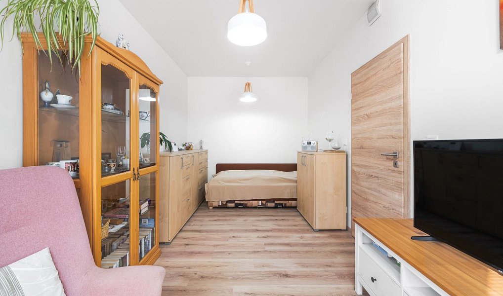 Prodej bytu 3+kk 77 m², Odolena Voda – náhled fotky 8