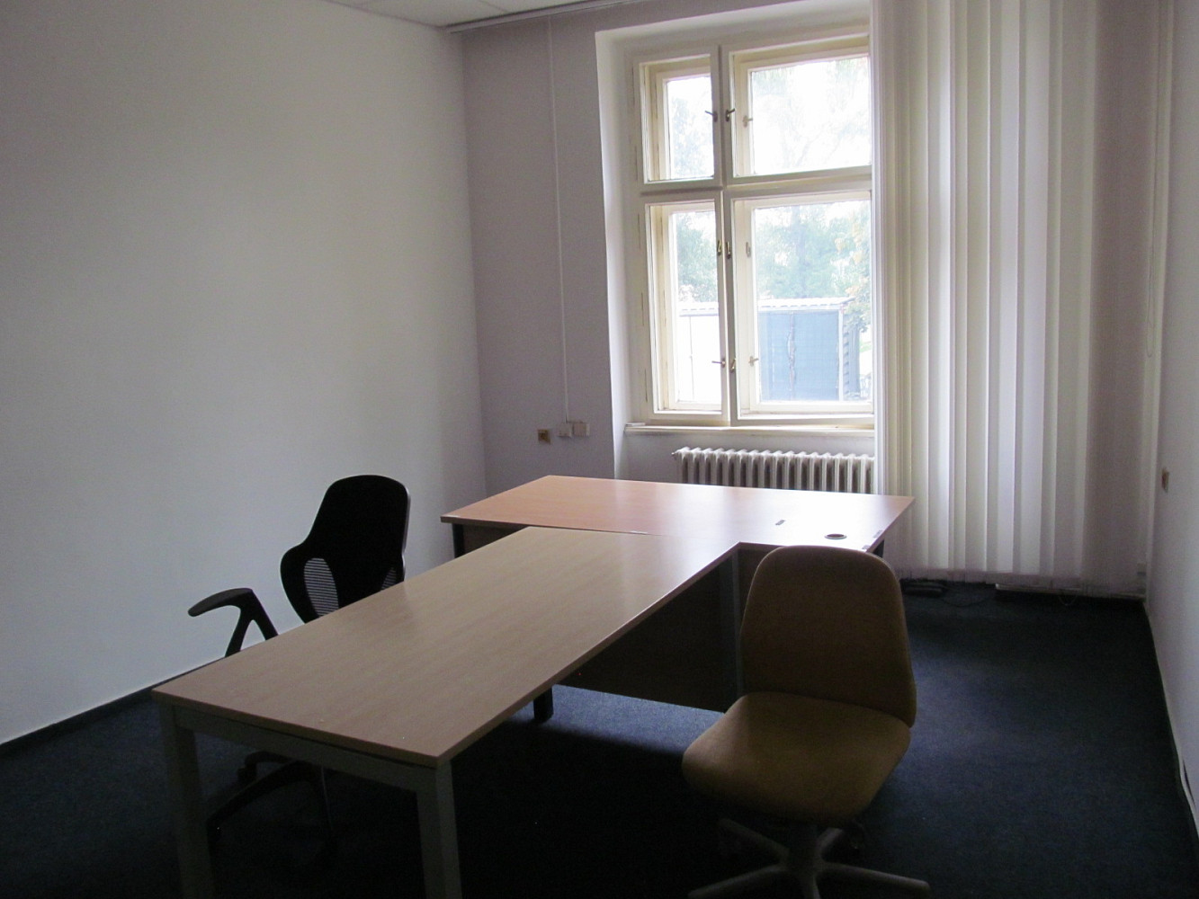 Pronájem kanceláře 17 m² – fotografie 3