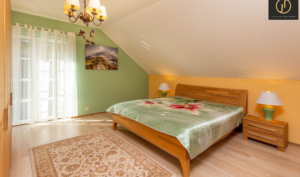 Prodej domu 350 m² s pozemkem 1 037 m², Karlovy Vary – náhled fotky 4