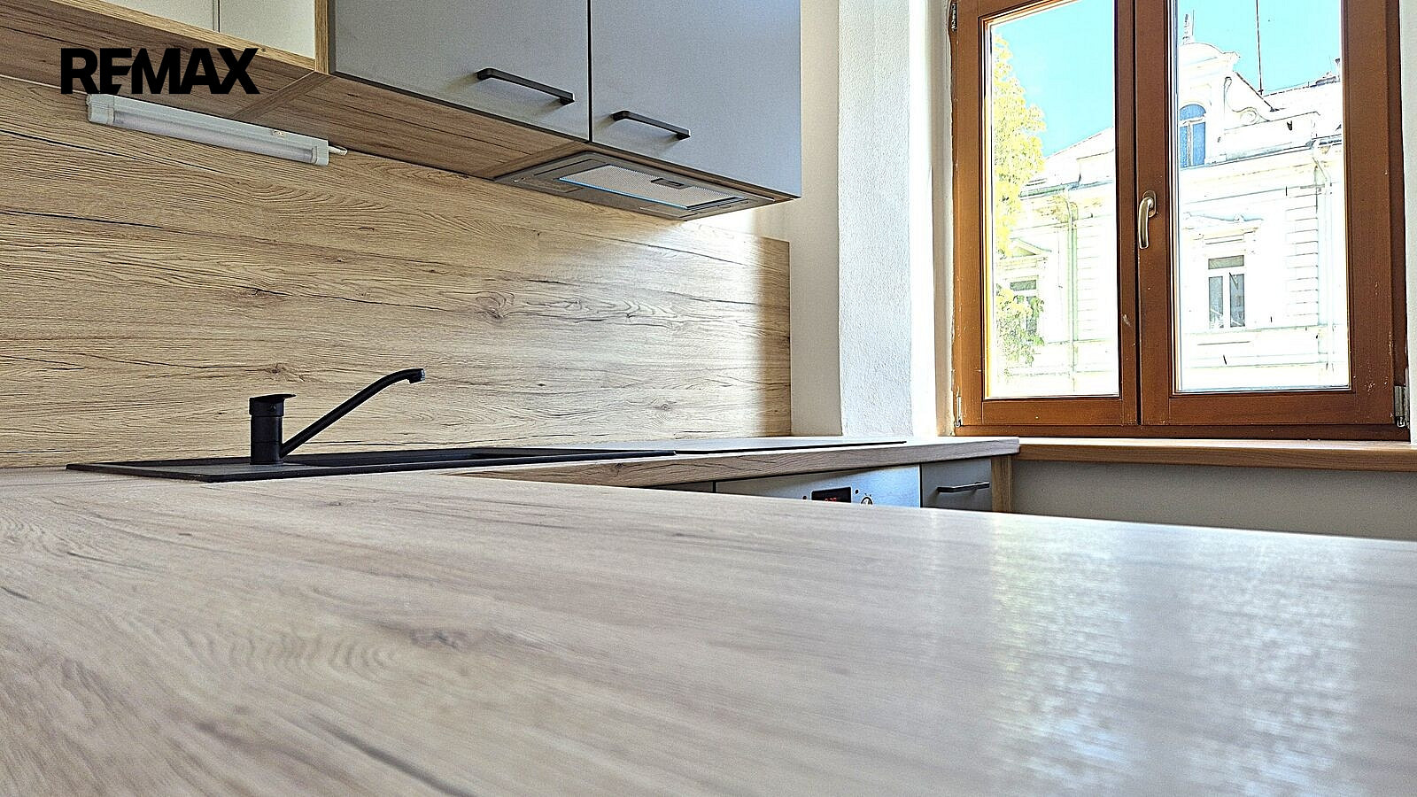 Pronájem bytu 1+1 45 m² – fotografie 2