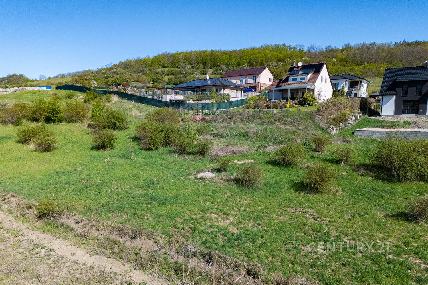 Prodej stavebního pozemku 1 215 m² – fotografie 4