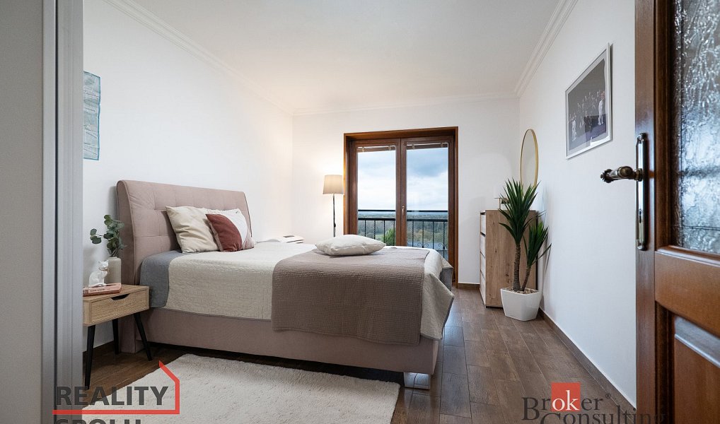 Prodej domu 288 m² s pozemkem 867 m², Kly – náhled fotky 15