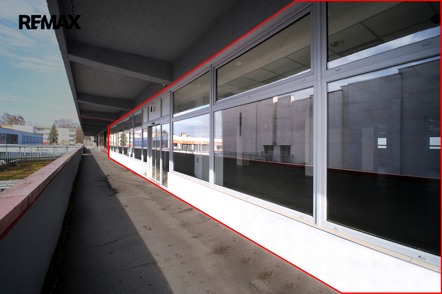 Pronájem obchodních prostor 550 m² — photo 2