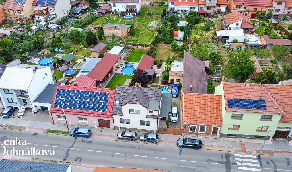 Prodej domu 249 m² s pozemkem 588 m², Ratíškovice – náhled fotky 2