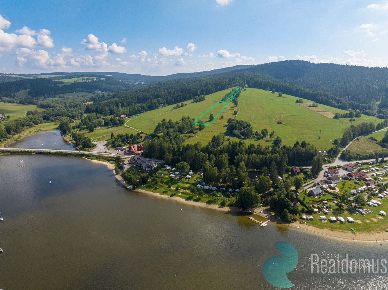 Prodej komerčního pozemku 10 831 m²