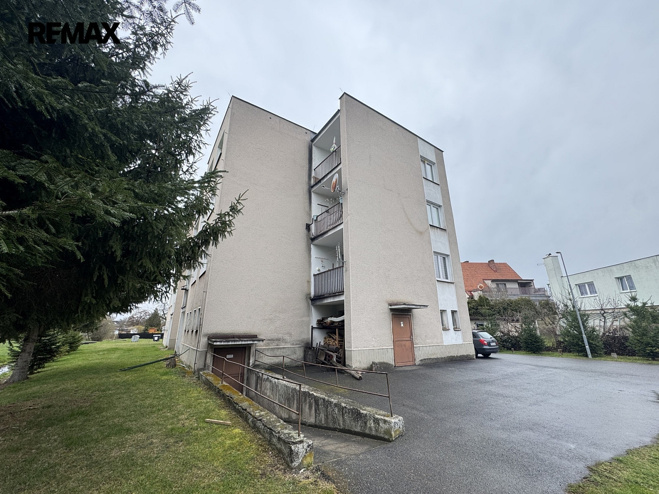 Prodej nájemního domu, činžáku 767 m² – pohled 3