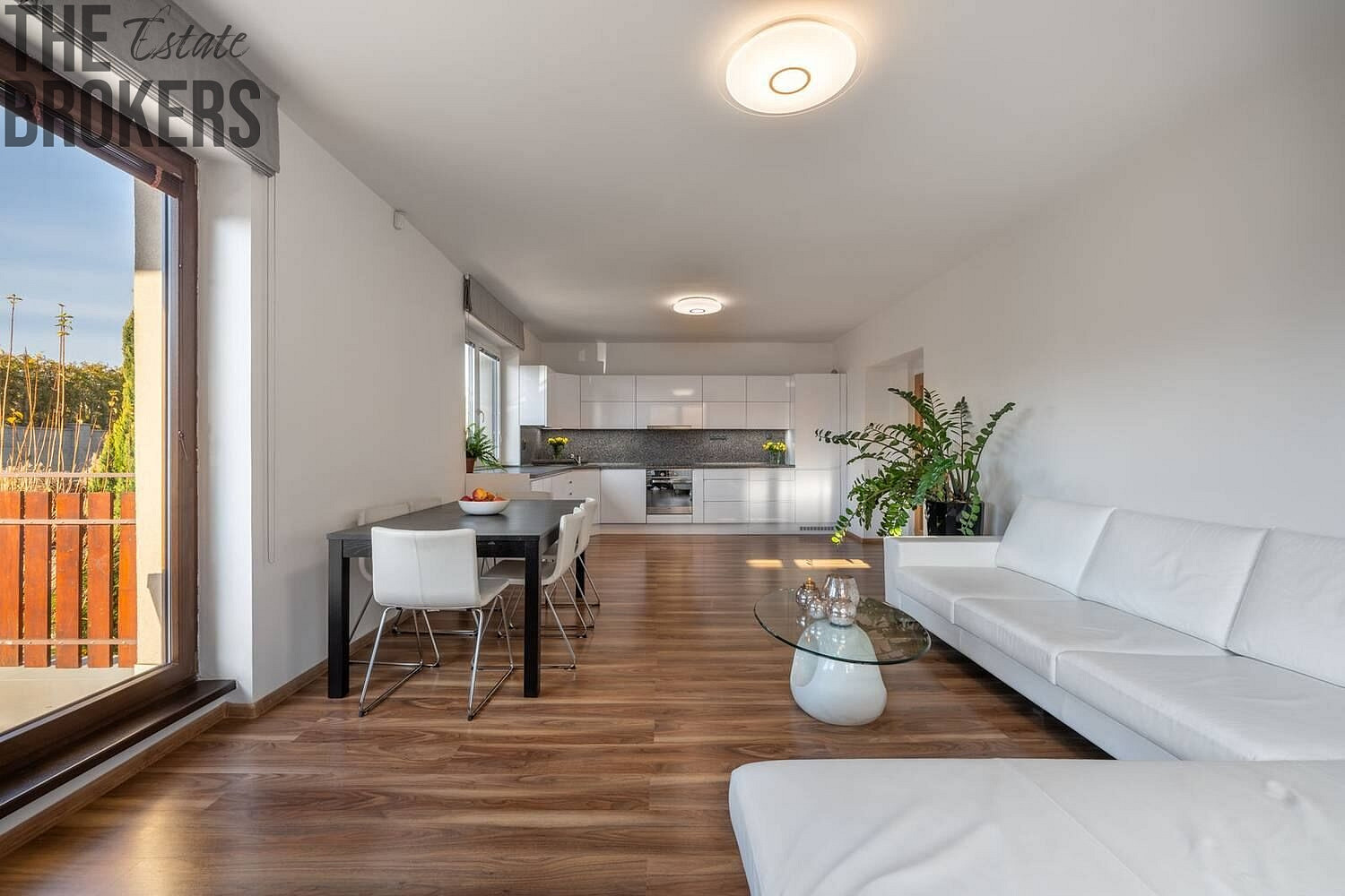 Prodej domu 230 m² s pozemkem 1 080 m² – pohled 3