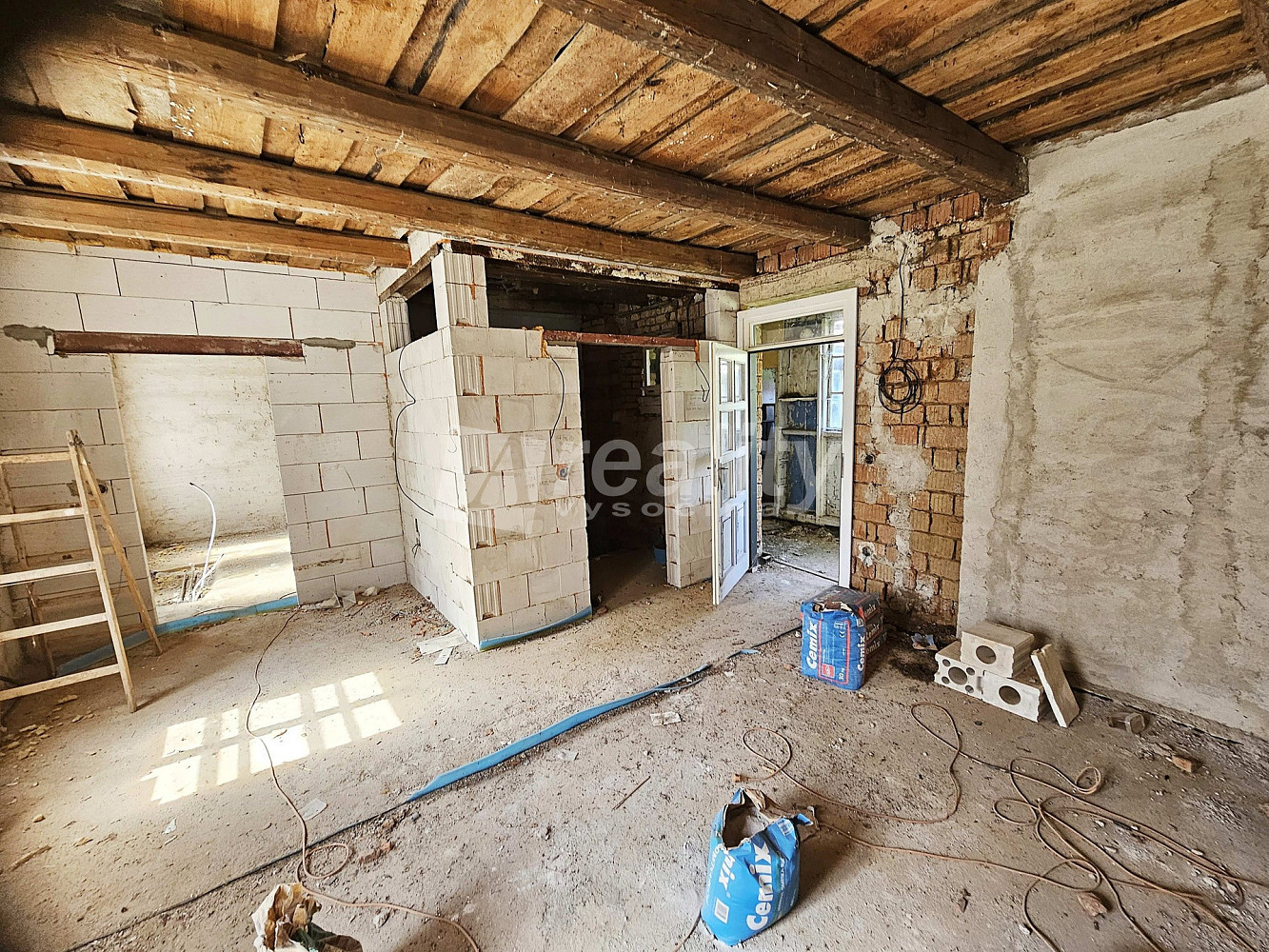 Prodej domu 70 m² s pozemkem 335 m² - Widok 2
