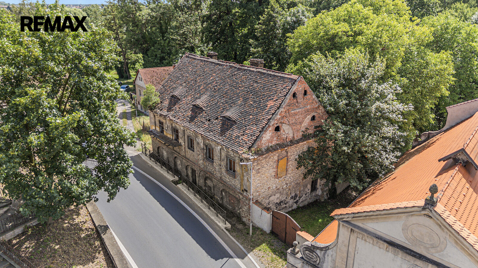 Prodej domu 360 m² s pozemkem 410 m²