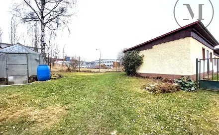 Pronájem garáže / prostoru na uskladnění, V Domkách, Horní Planá, okres Český Krumlov