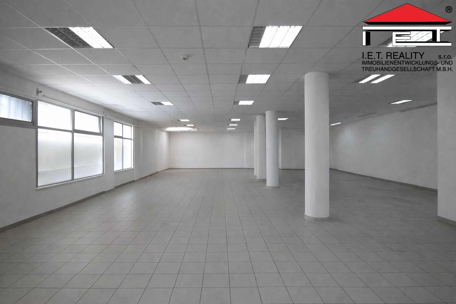 Pronájem obchodních prostor 430 m²
