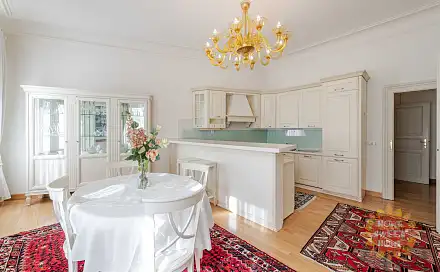 Pronájem bytu 4+kk 122 m²