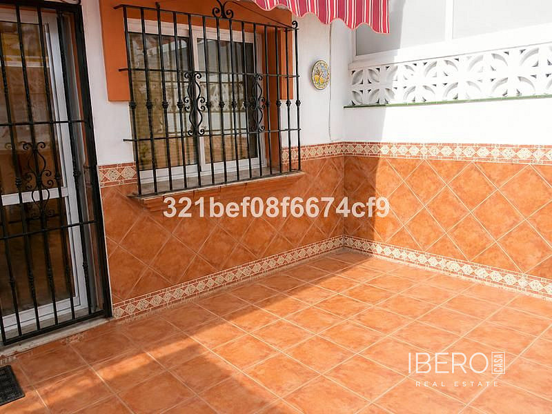 Casa 4+kk – Estepona, Barriada Islas Canarias - Más