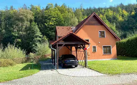 Prodej domu 140 m² s pozemkem 528 m², Za Motelem, Karlovy Vary