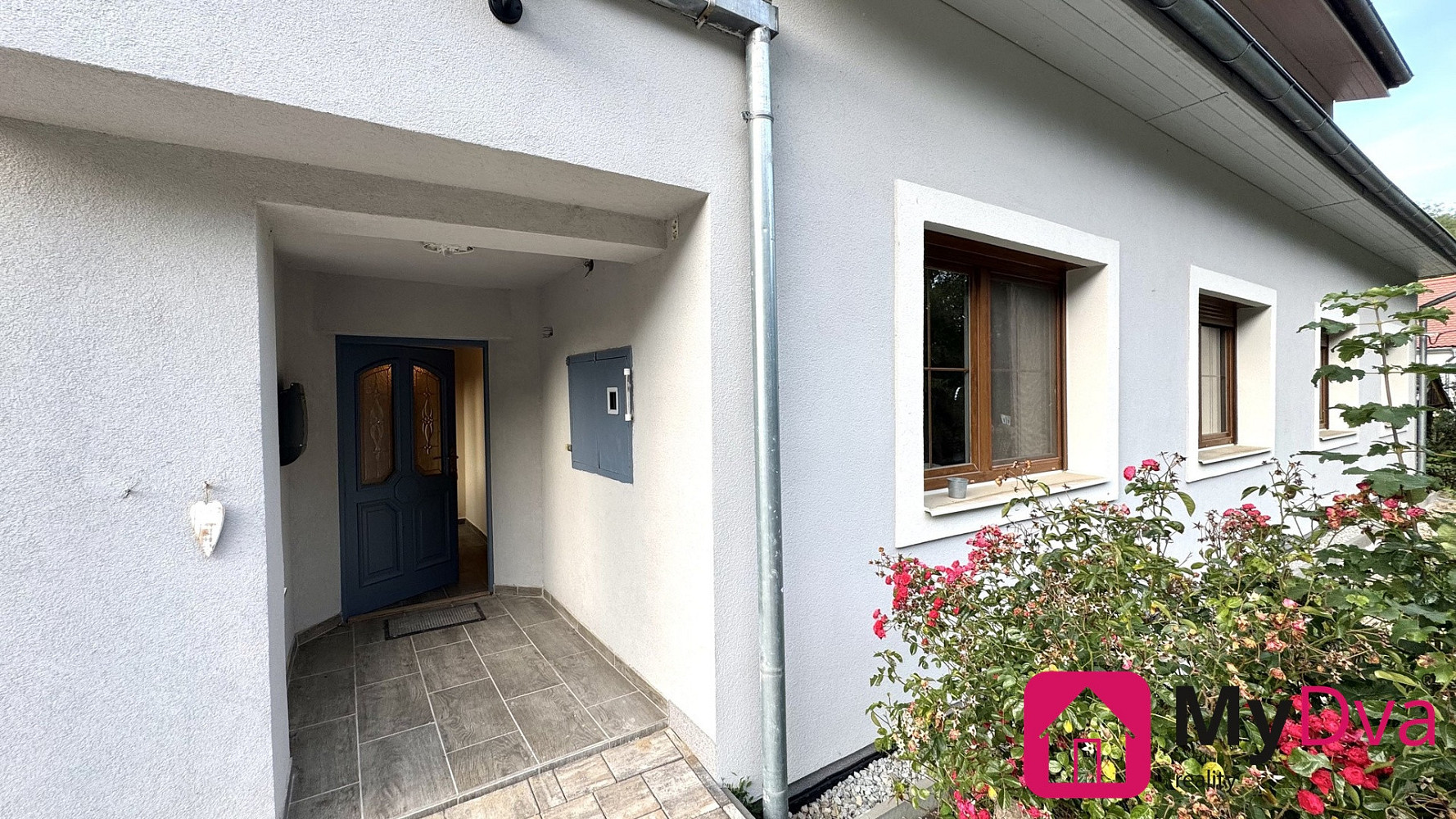 Prodej domu 208 m² s pozemkem 500 m² – fotografie 2