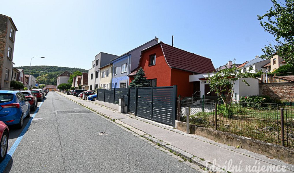 Pronájem bytu 3+1 180 m², Brno – náhled fotky 3
