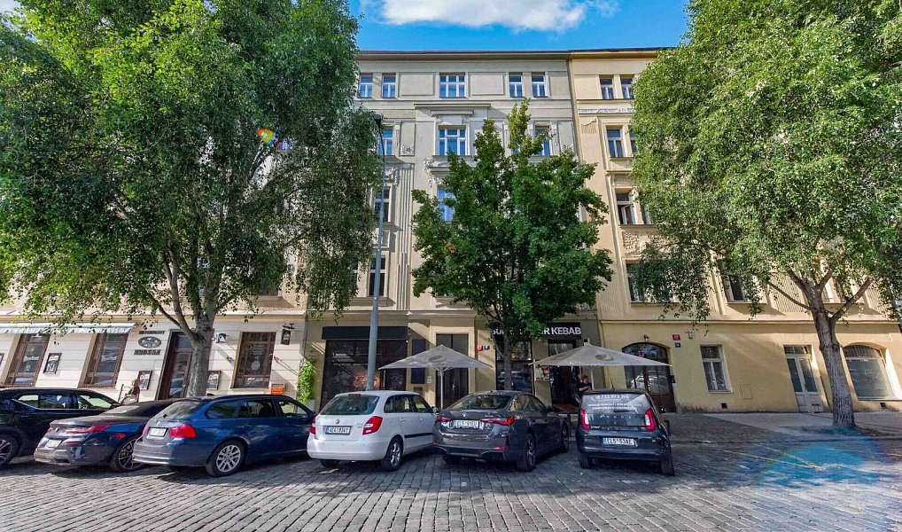 Pronájem obchodních prostor 220 m², Praha – náhled fotky 3