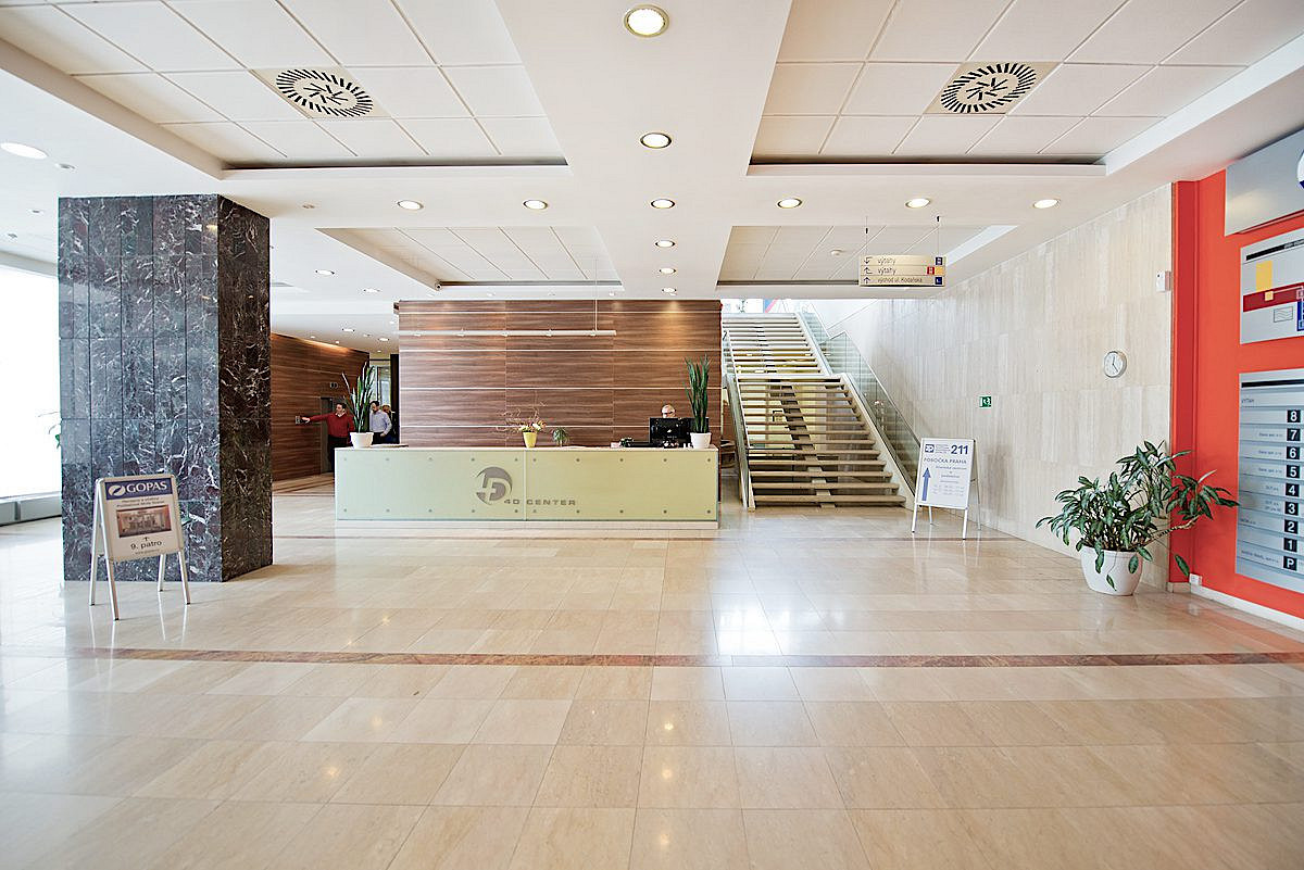 Pronájem kanceláře 152 m² – fotografie 2