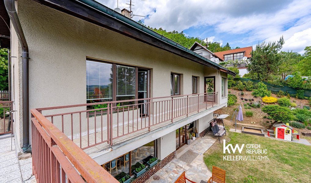 Prodej domu 281 m² s pozemkem 1 484 m², Černošice – náhled fotky 13