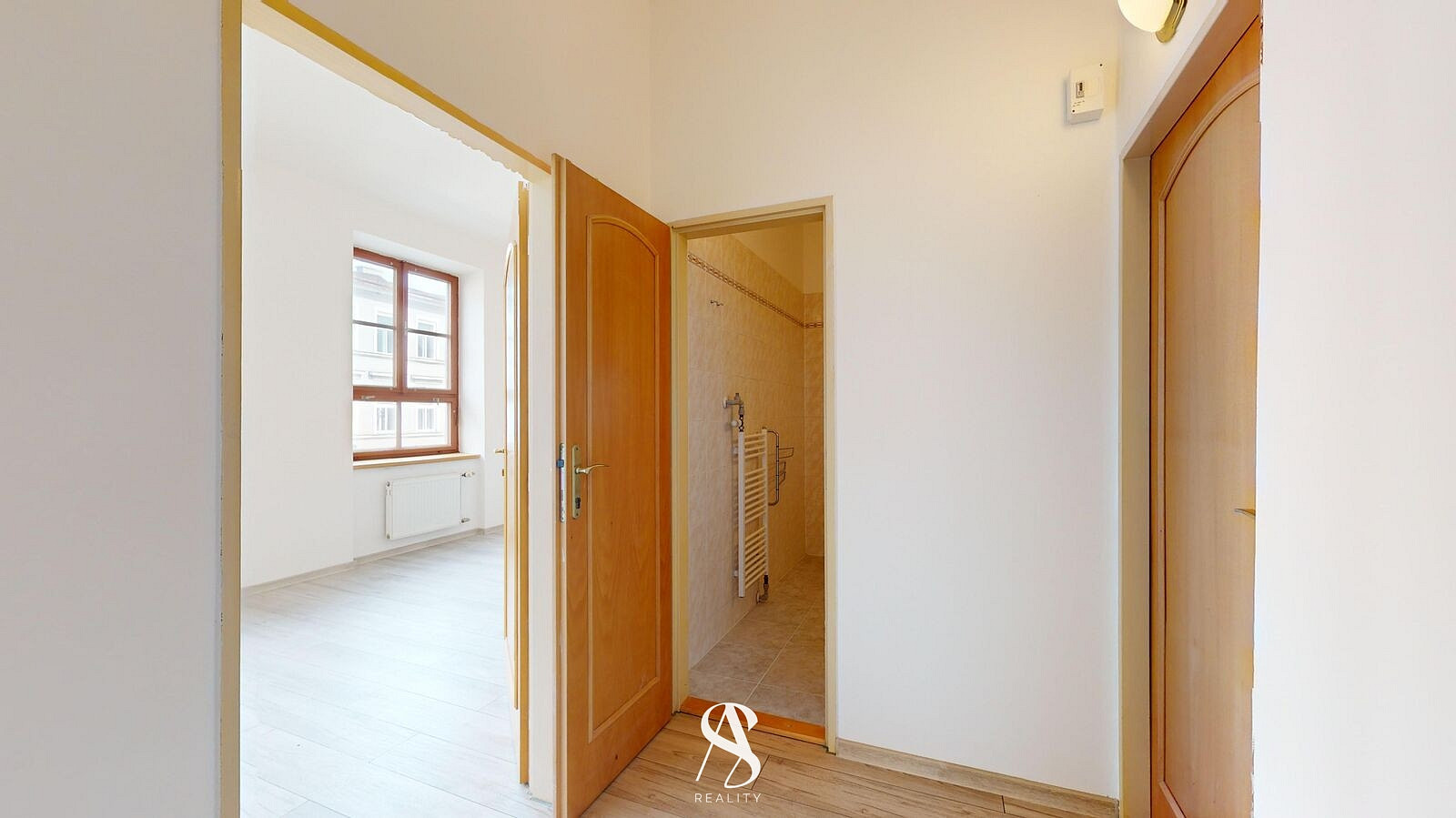 Pronájem kanceláře 23 m² — photo 3