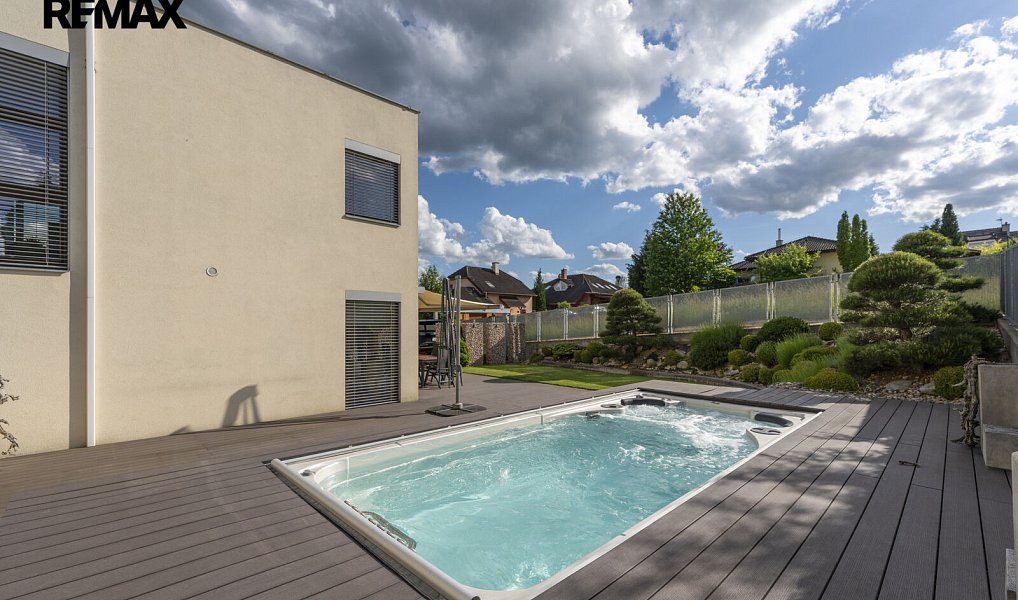 Prodej domu 155 m² s pozemkem 447 m², Zlín – náhled fotky 31