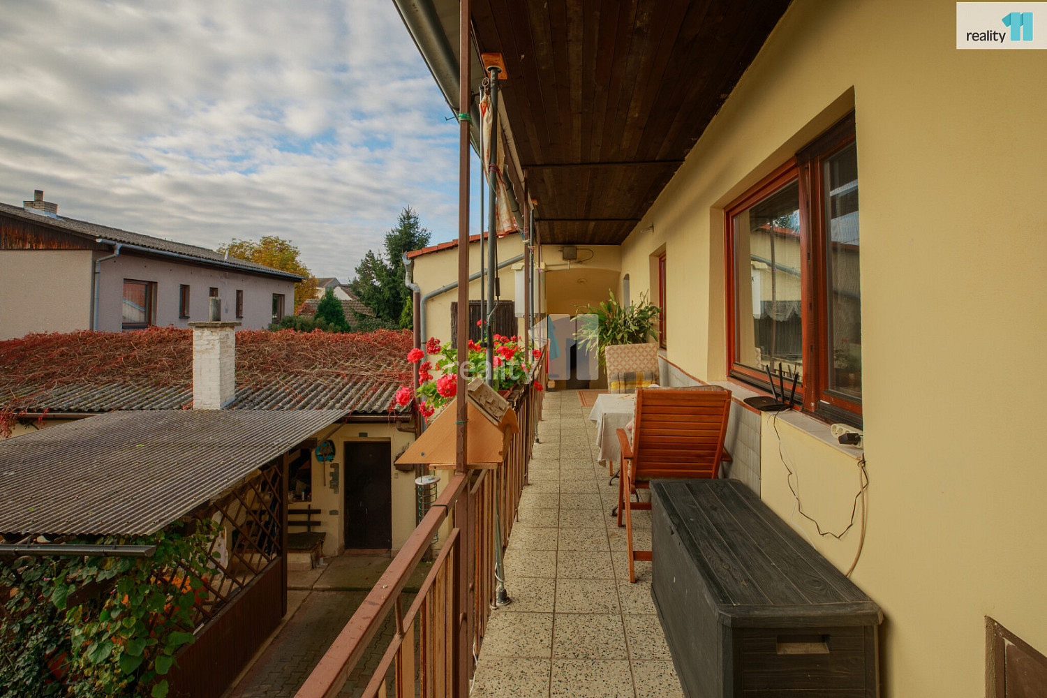 Prodej domu 220 m² s pozemkem 907 m² — photo 2