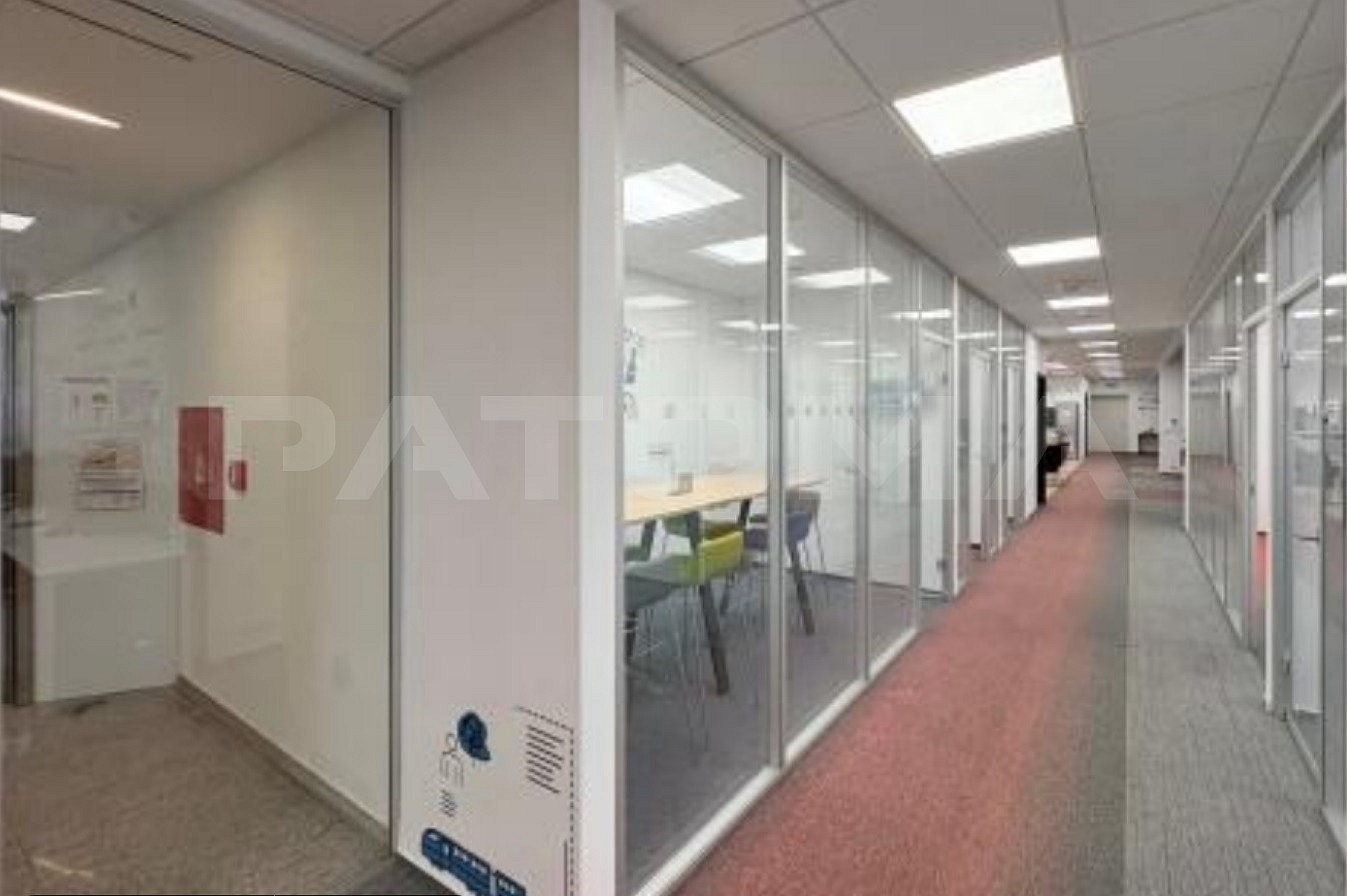 Pronájem kanceláře 595 m² – pohled 5