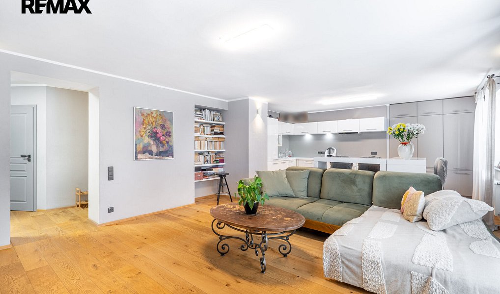 Pronájem bytu 3+kk 82 m², Karlovy Vary – náhled fotky 12
