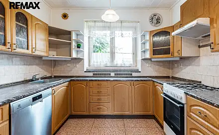 Prodej domu 220 m² s pozemkem 2 023 m², Mladá Boleslav - Podlázky