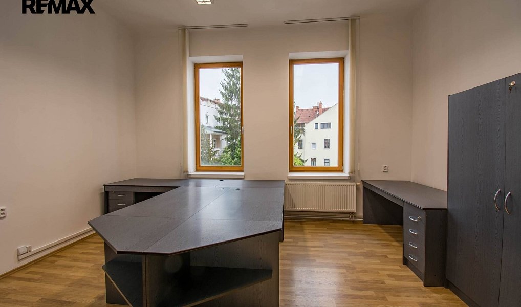 Pronájem kanceláře 61 m², Hradec Králové – náhled fotky 5