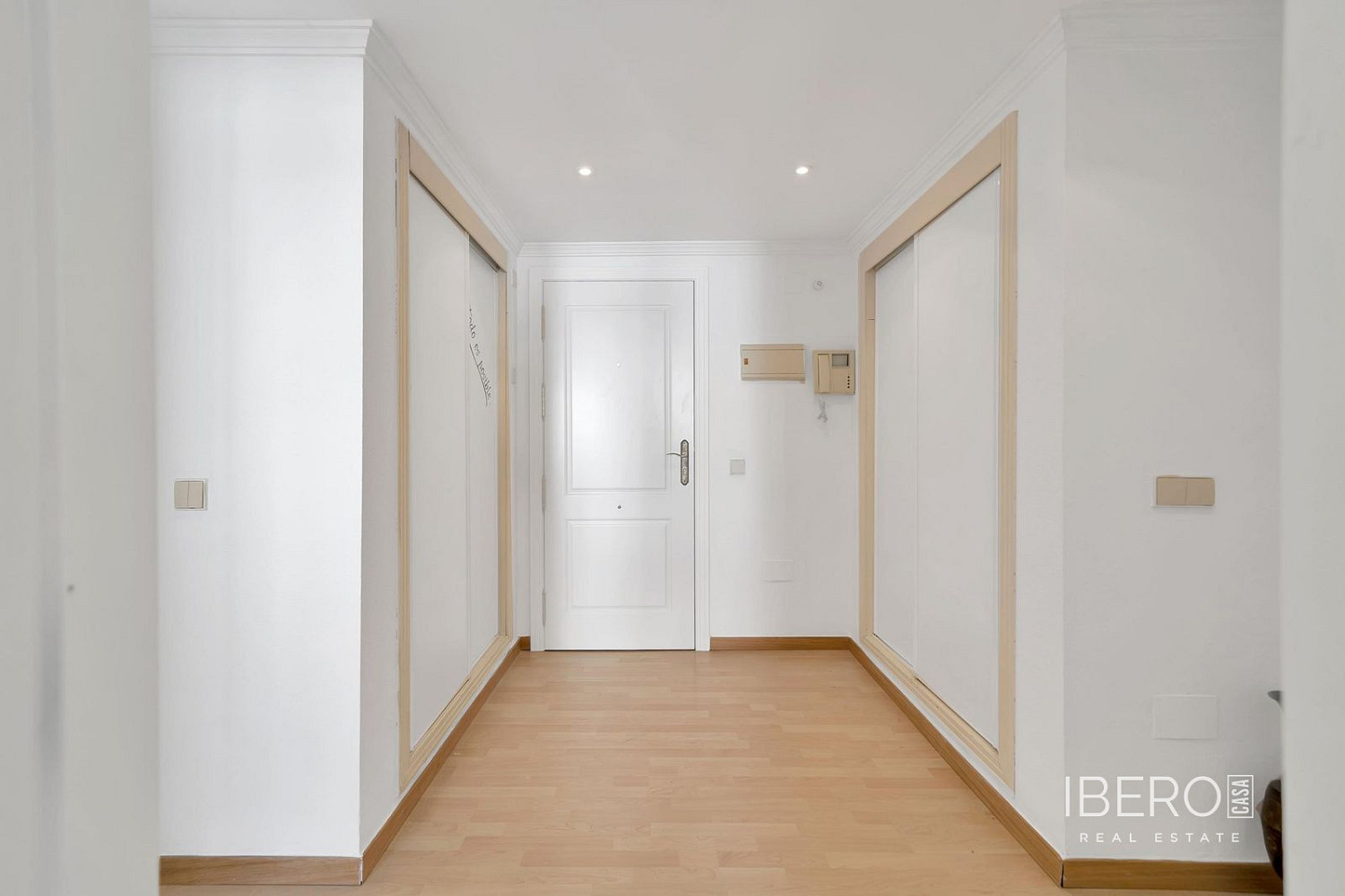 Prodej bytu 4+kk 109 m² — photo 2