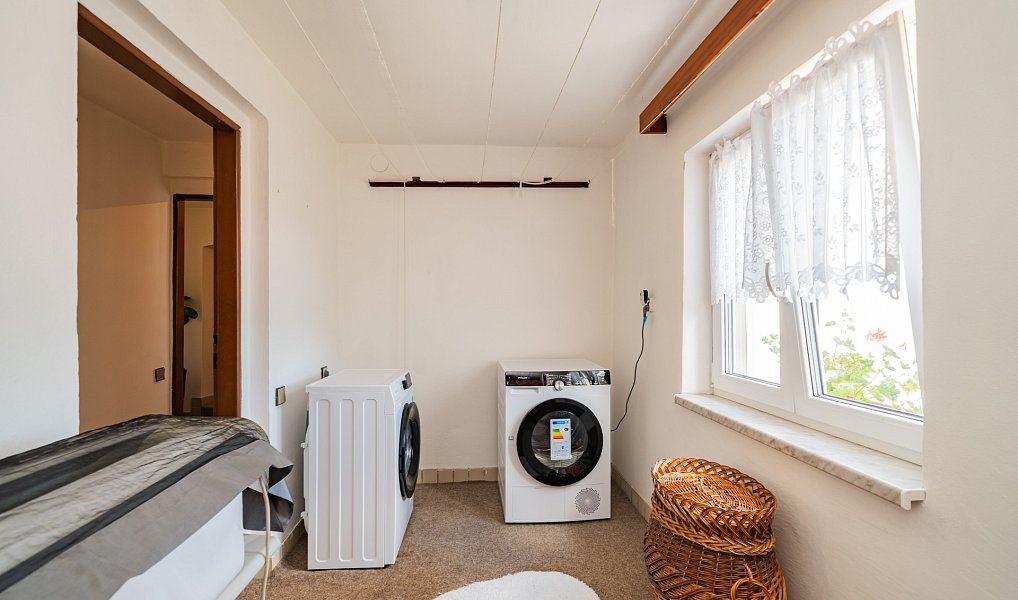 Prodej domu 270 m² s pozemkem 919 m², Tachov – náhled fotky 26