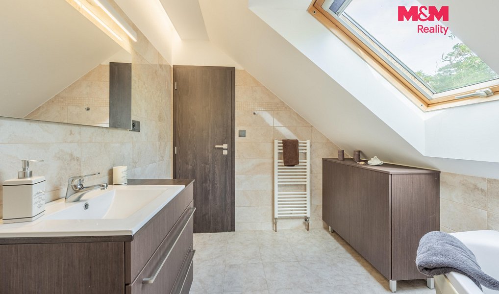 Prodej kanceláře 174 m², Slaný – náhled fotky 17