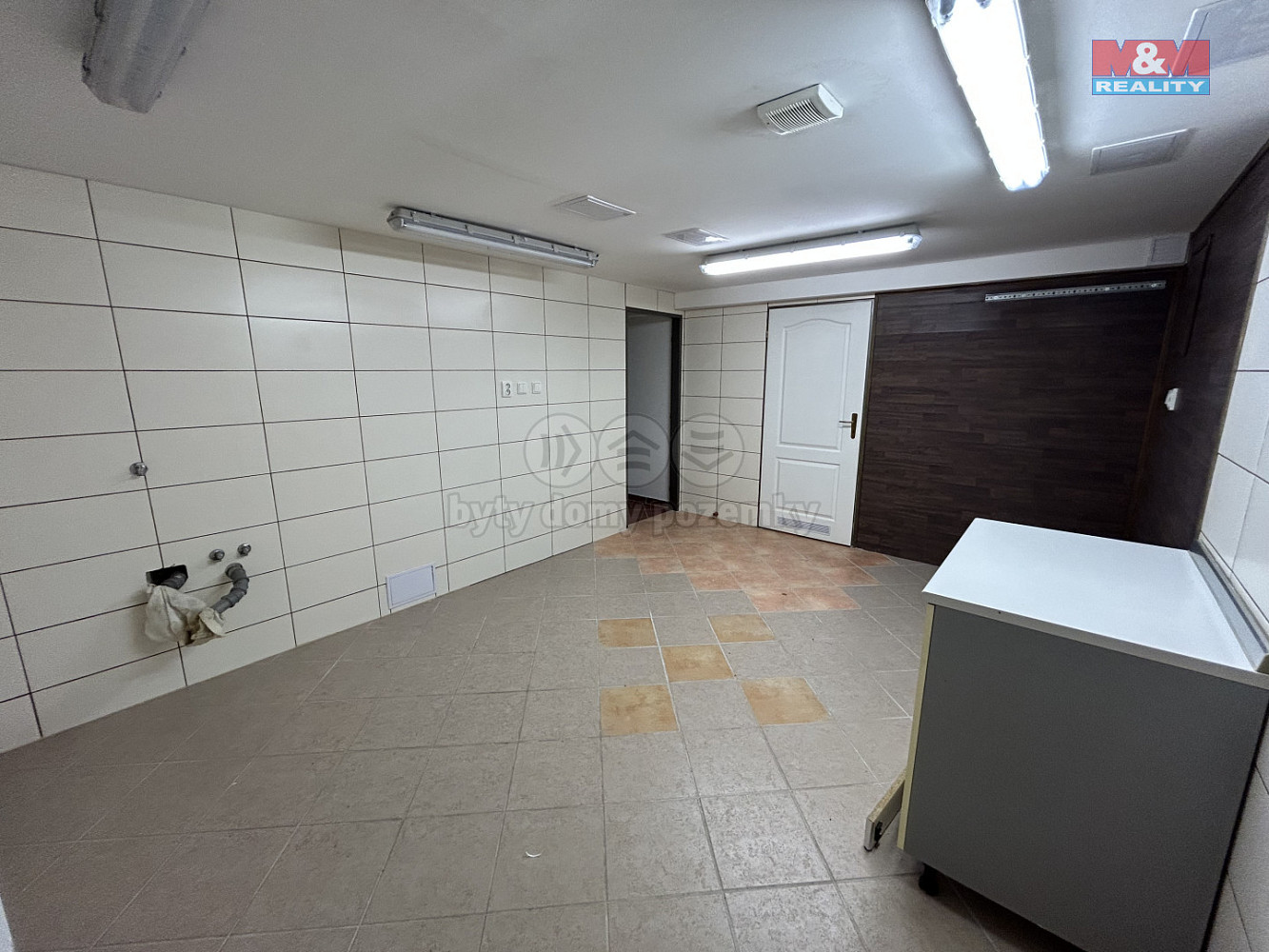 Pronájem obchodních prostor 31 m² — photo 4