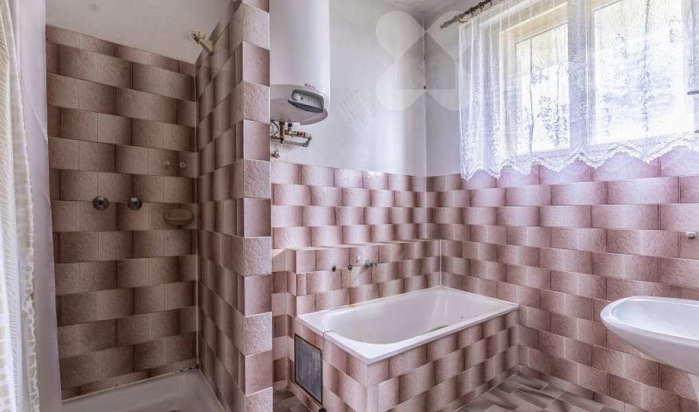 Prodej domu 482 m² s pozemkem 2 501 m², Červený Kostelec – náhled fotky 22
