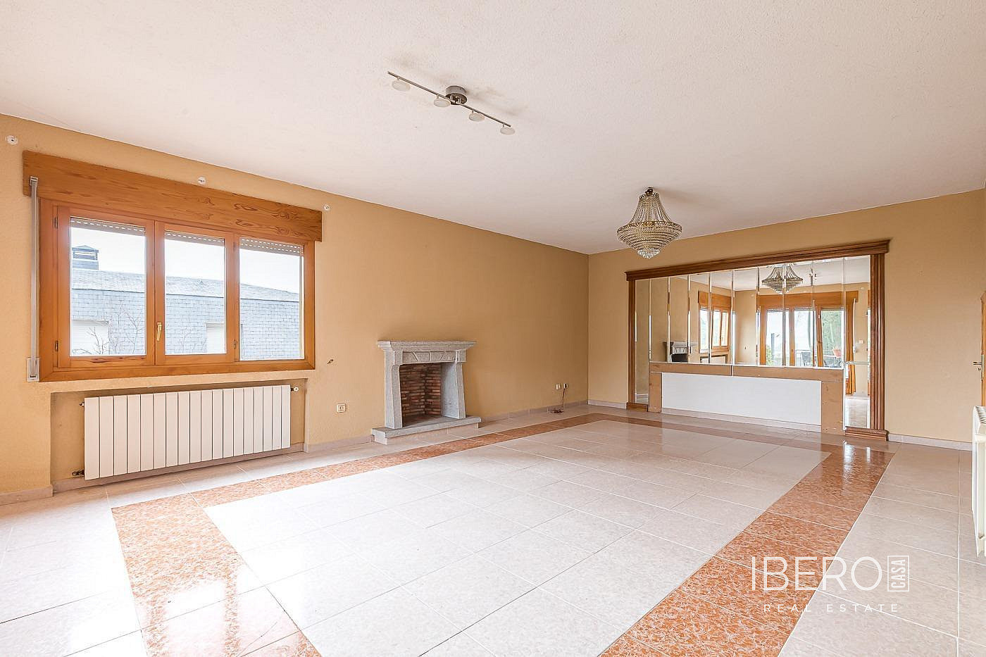 Prodej domu 199 m² s pozemkem 604 m² — photo 2