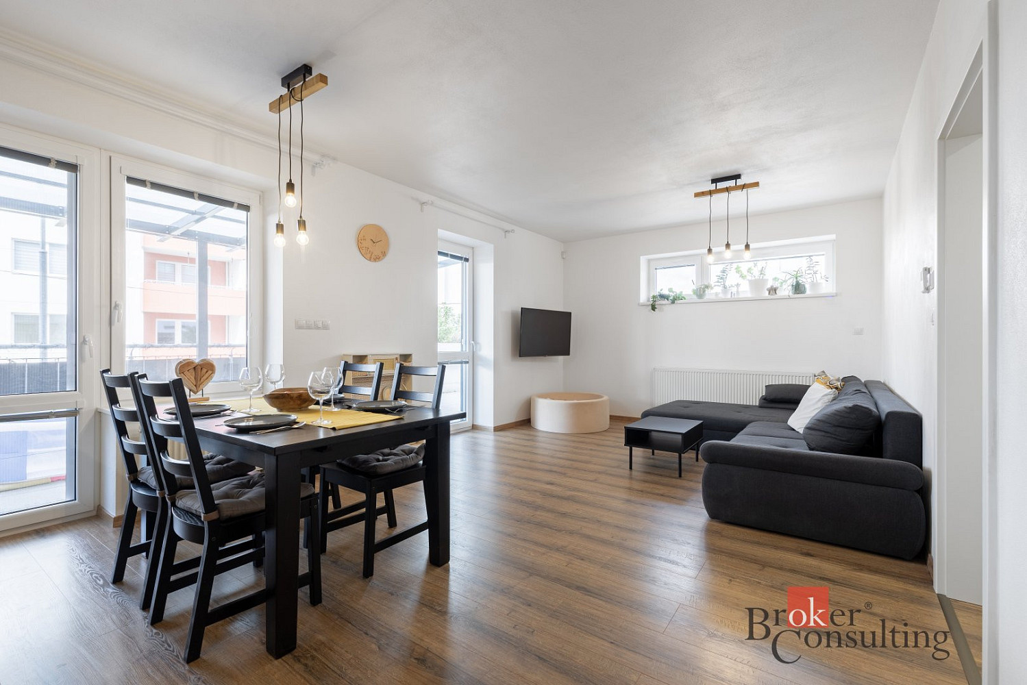 Prodej bytu 4+kk 97 m² – fotografie 3