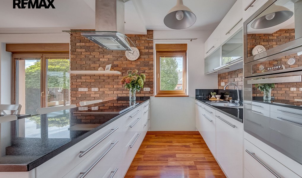 Prodej domu 135 m² s pozemkem 374 m², Rudná – náhled fotky 4