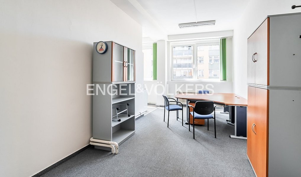 Pronájem kanceláře 32 m², Praha – náhled fotky 2