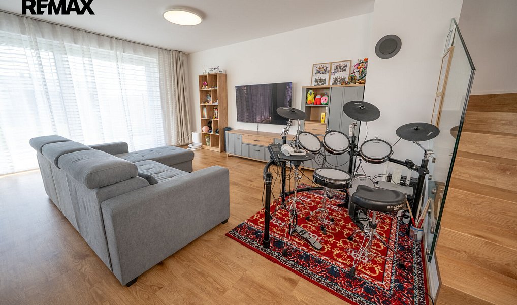 Pronájem domu 161 m² s pozemkem 403 m², Praha – náhled fotky 19
