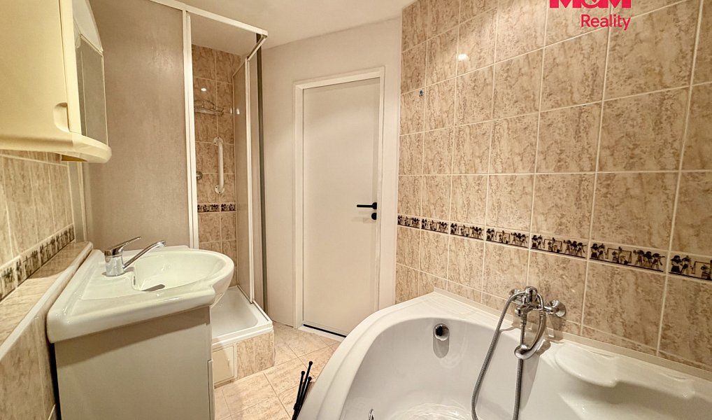 Prodej bytu 3+1 80 m², Ústí nad Labem – náhled fotky 2