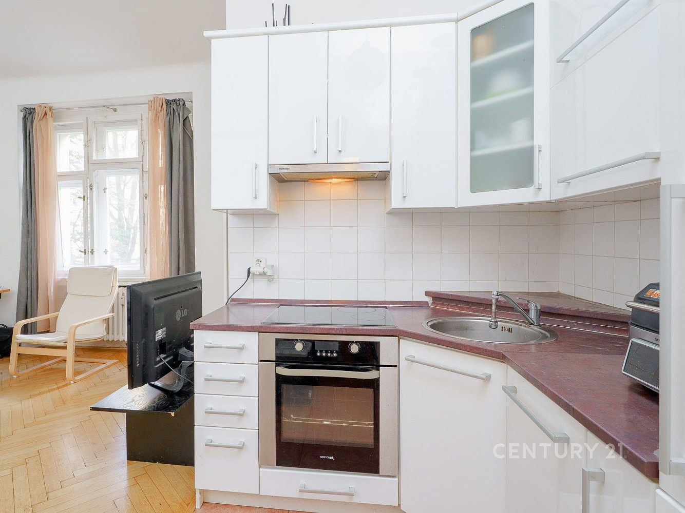 Prodej bytu 1+kk 28 m² – fotografie 2