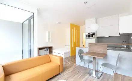 Pronájem bytu 1+kk 36 m², Za Krejcárkem, Praha 9 - Vysočany