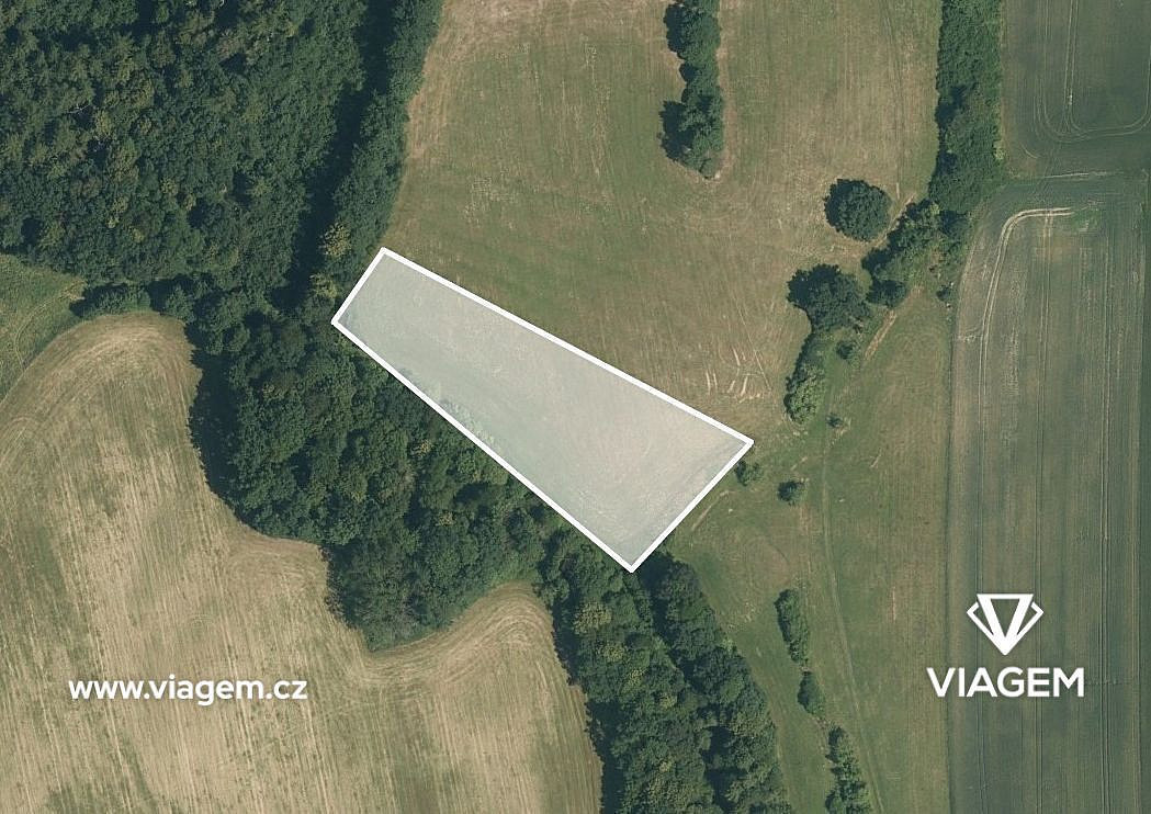 Prodej pole 5 577 m²