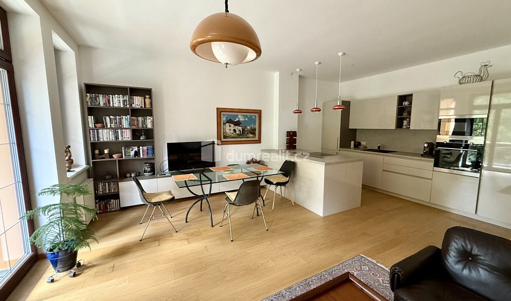 Prodej bytu 4+kk 143 m², Mariánské Lázně – náhled fotky 2