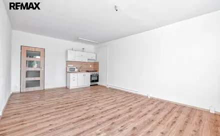 Pronájem bytu 1+kk 32 m², Tovární, Bohumín - Záblatí, okres Karviná