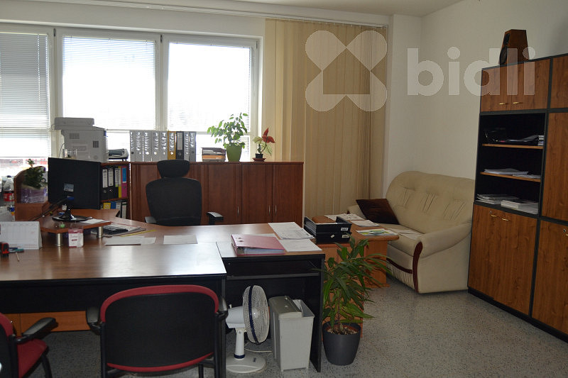 Pronájem kanceláře 34 m² – fotografie 4