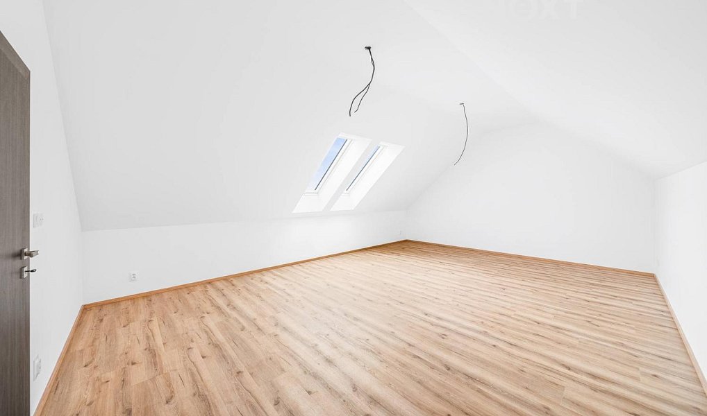 Prodej domu 214 m² s pozemkem 1 127 m², Březová – náhled fotky 15