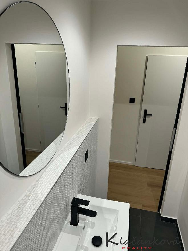 Prodej bytu 3+1 61 m² — photo 5